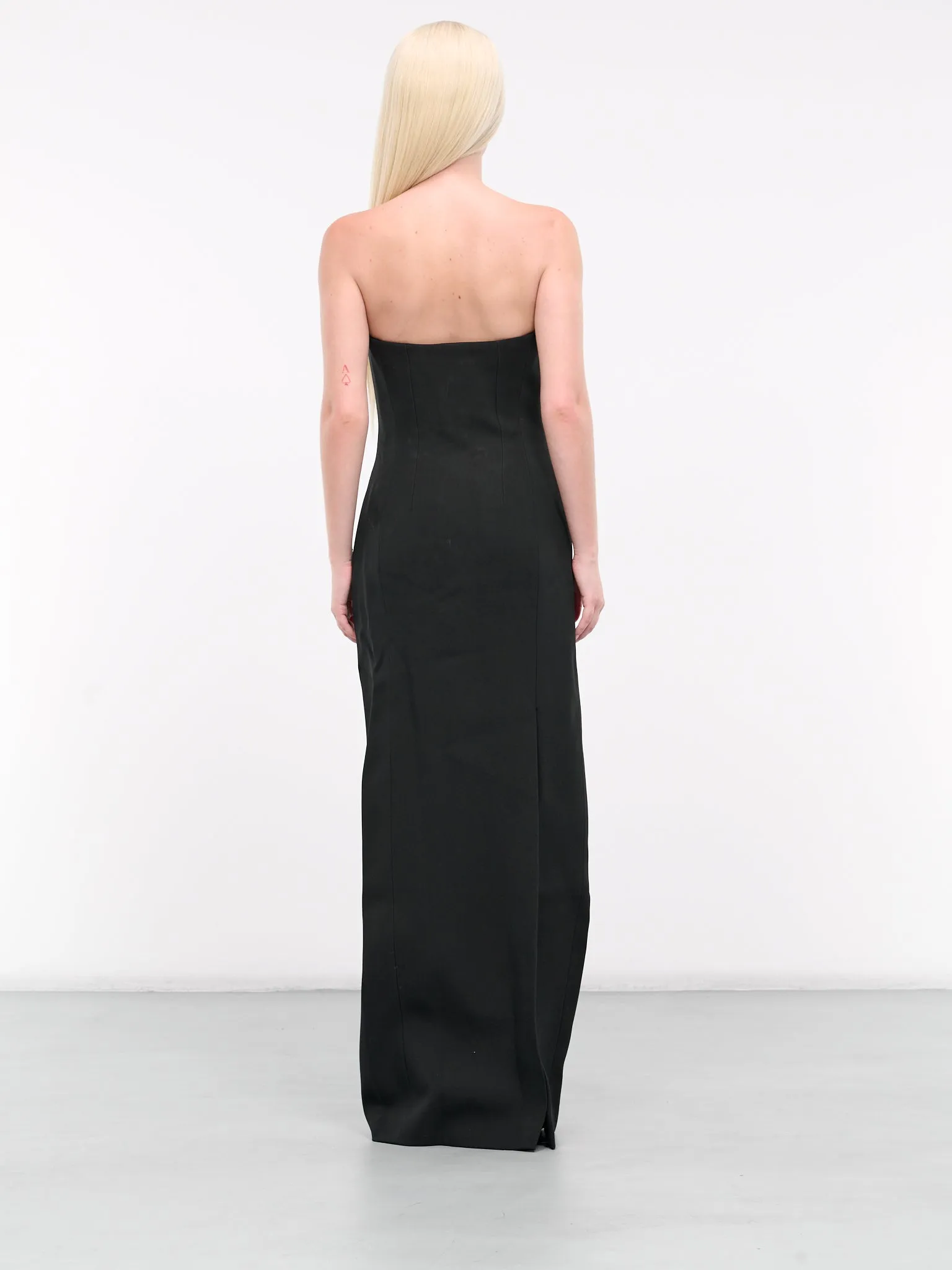 Sculptural Column Gown (1014674-1A10346-BLACK)